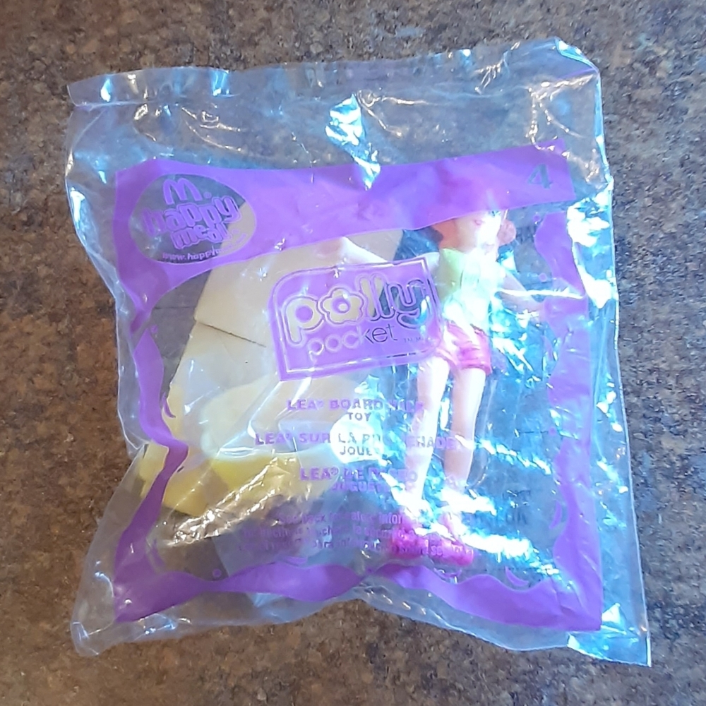 Polly Pocket Lea Boardwalk 2008 McDonald's Happy M